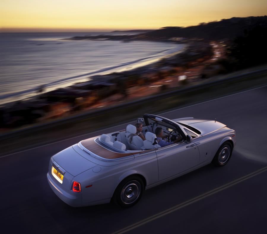  Rolls-Royce Phantom Drophead Coupe 2012 года  (фото 24 из 25)